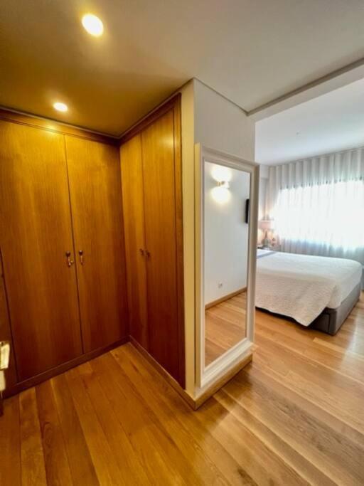 Becas House - *