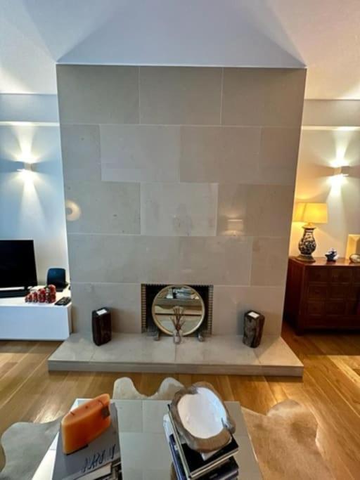 Becas House - *